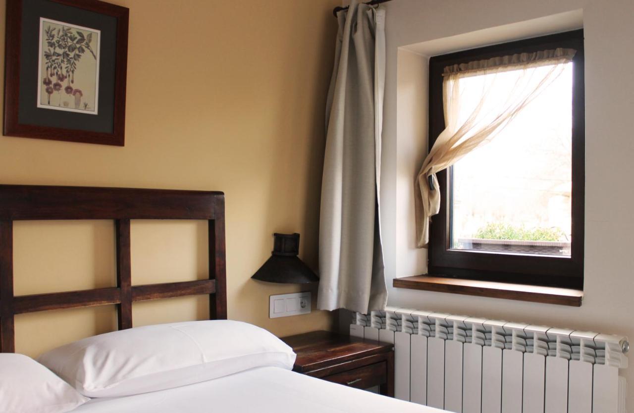 Los Corrales De Soto Hotel Soto Real Екстериор снимка