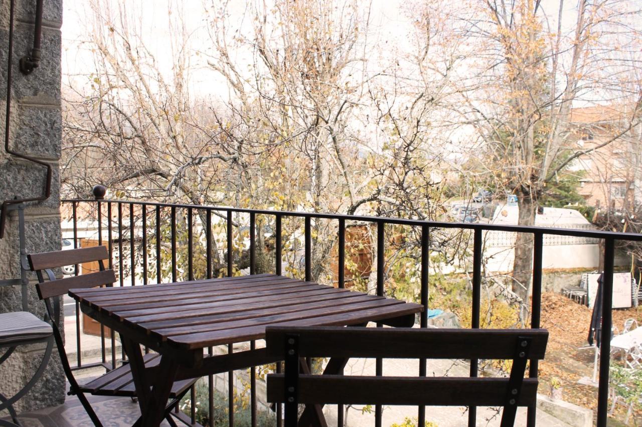Los Corrales De Soto Hotel Soto Real Екстериор снимка