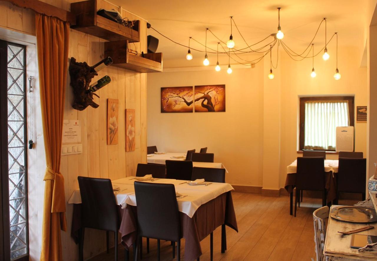 Los Corrales De Soto Hotel Soto Real Екстериор снимка