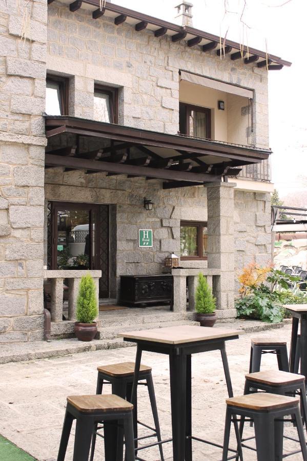 Los Corrales De Soto Hotel Soto Real Екстериор снимка